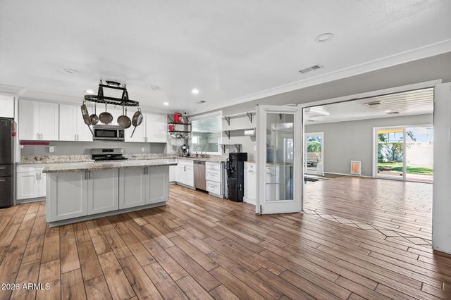 3710 E ARBOR Circle, Mesa, AZ 85206