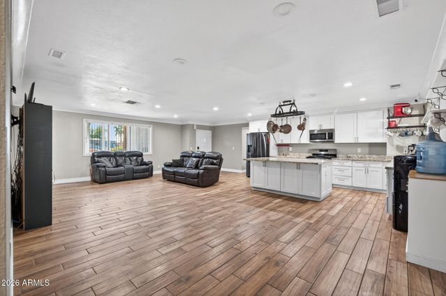 3710 E ARBOR Circle, Mesa, AZ 85206