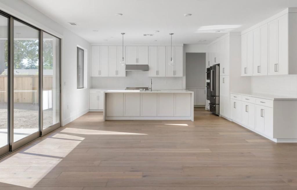 Image 5 of property listing at 7387 Ailes Court, Gilroy, CA 95020