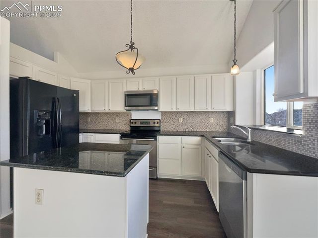 11288 Berry Farm Road, Fountain, CO 80817