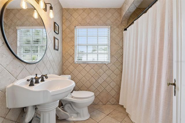 207 S SUMMERLIN AVENUE, Sanford, FL 32771