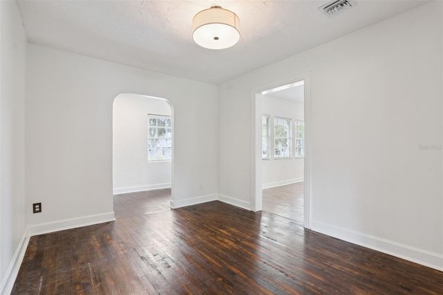 207 S SUMMERLIN AVENUE, Sanford, FL 32771