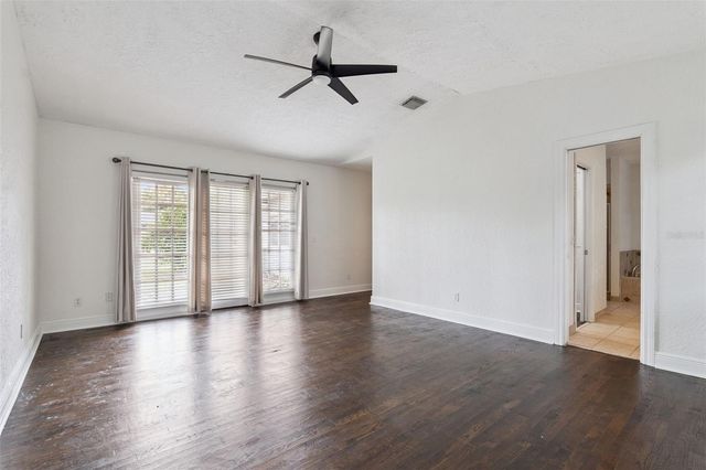 207 S SUMMERLIN AVENUE, Sanford, FL 32771