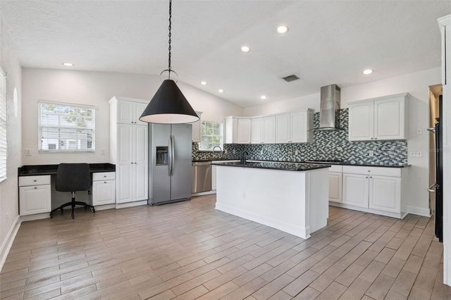 207 S SUMMERLIN AVENUE, Sanford, FL 32771