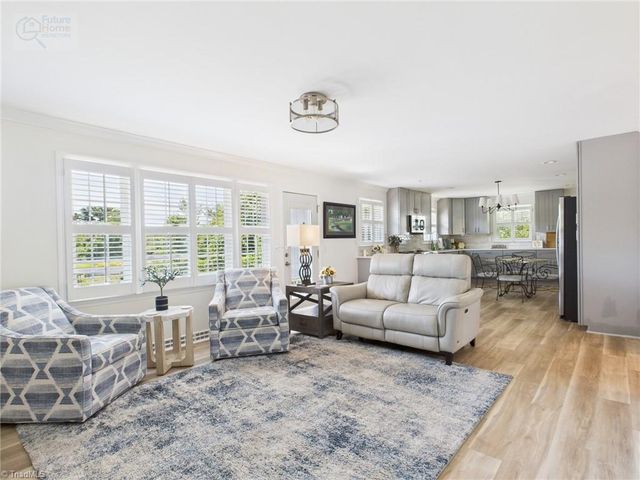 2554 Greenwich Road, Winston-salem, NC 27104