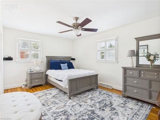2554 Greenwich Road, Winston-salem, NC 27104