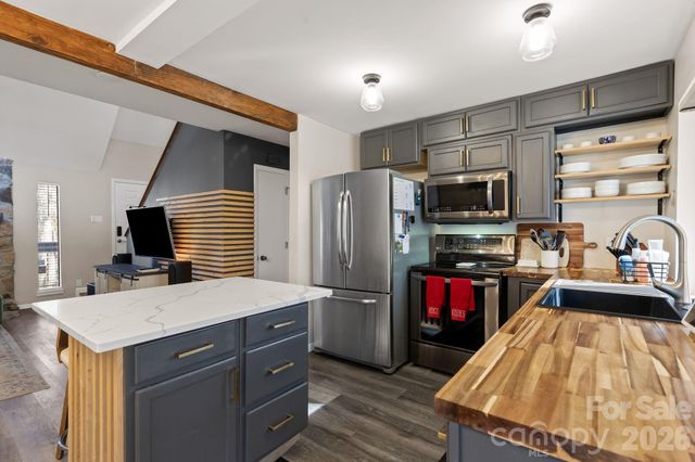 7615 Zermatt Lane, Charlotte, NC 28226