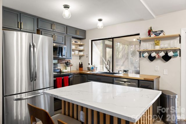 7615 Zermatt Lane, Charlotte, NC 28226