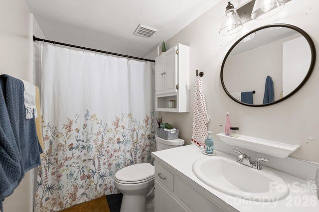 7615 Zermatt Lane, Charlotte, NC 28226