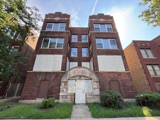 7135 S East End Avenue, Chicago, IL 60649