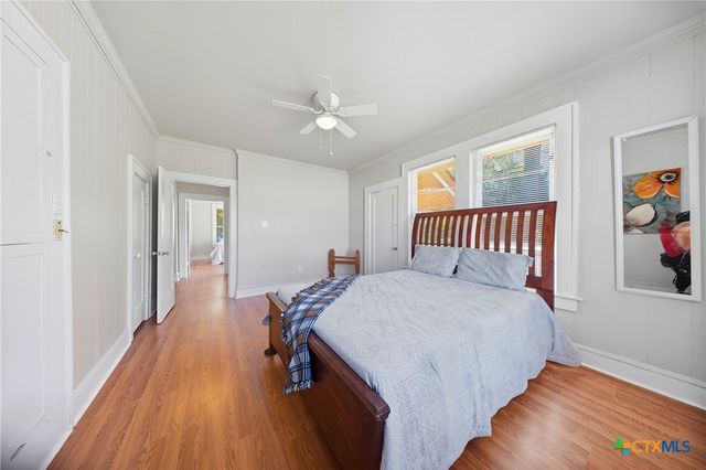 1202 S 7th Street, Temple, TX 76504