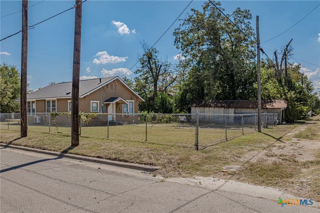 1202 S 7th Street, Temple, TX 76504