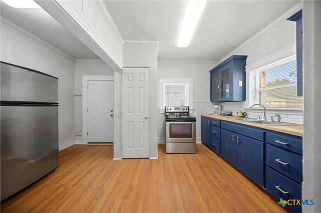 1202 S 7th Street, Temple, TX 76504