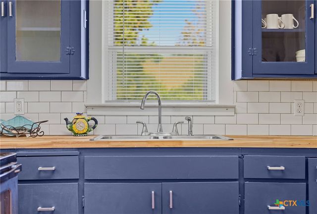 1202 S 7th Street, Temple, TX 76504