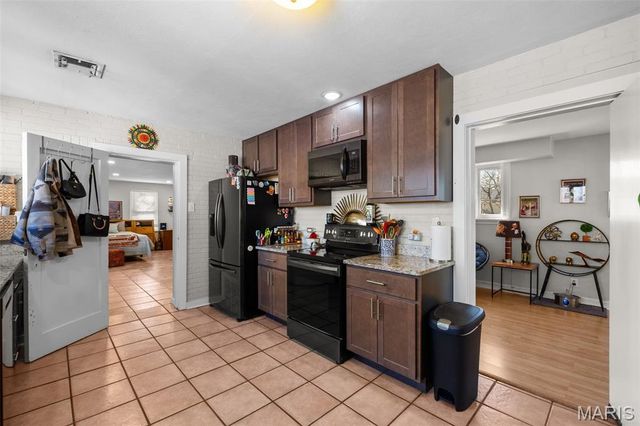 3666 McKibbon Road, St Louis, MO 63114