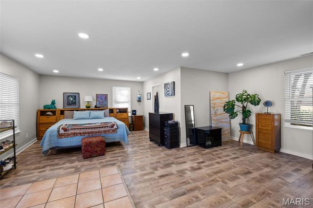 3666 McKibbon Road, St Louis, MO 63114