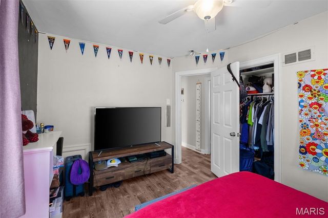 3666 McKibbon Road, St Louis, MO 63114