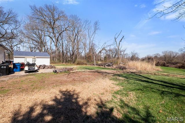 3666 McKibbon Road, St Louis, MO 63114