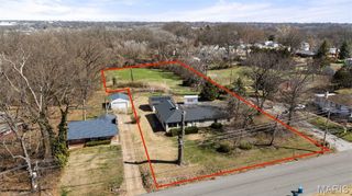 3666 McKibbon Road, St Louis, MO 63114