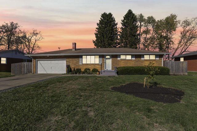 38 Carey Lane, Heath, OH 43056