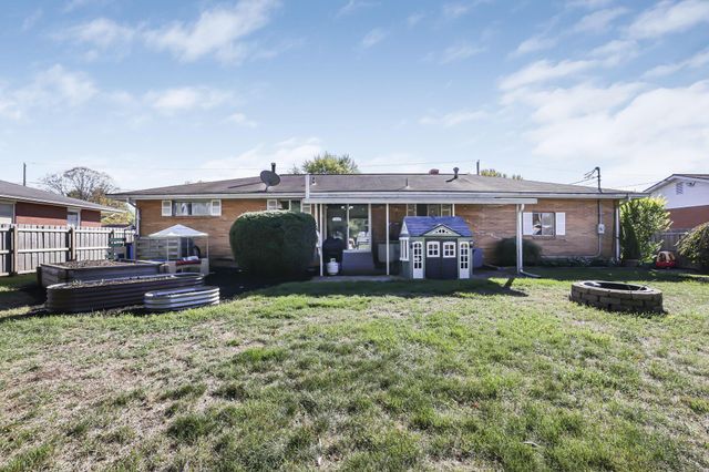 38 Carey Lane, Heath, OH 43056