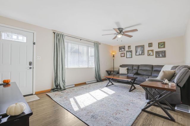 38 Carey Lane, Heath, OH 43056