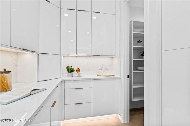 118 13TH Avenue S 103 C, Jacksonville Beach, FL 32250