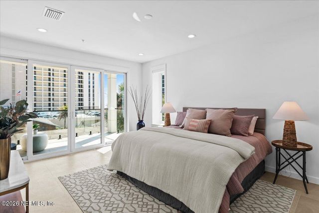 118 13TH Avenue S 103 C, Jacksonville Beach, FL 32250