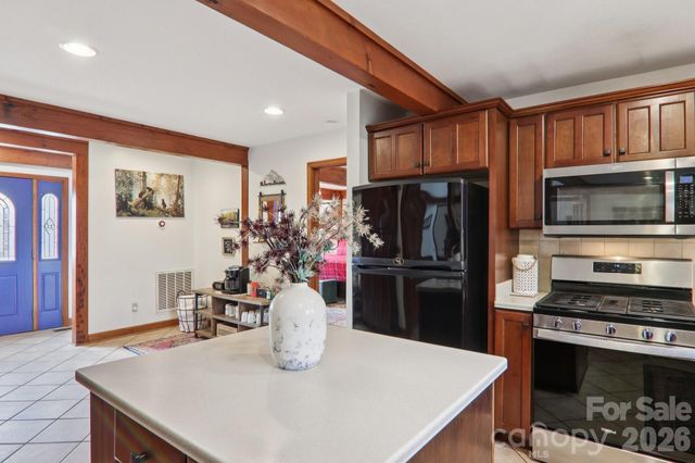 28 Nantahala Ridge, Bryson City, NC 28713