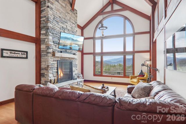 28 Nantahala Ridge, Bryson City, NC 28713