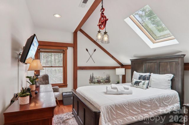 28 Nantahala Ridge, Bryson City, NC 28713