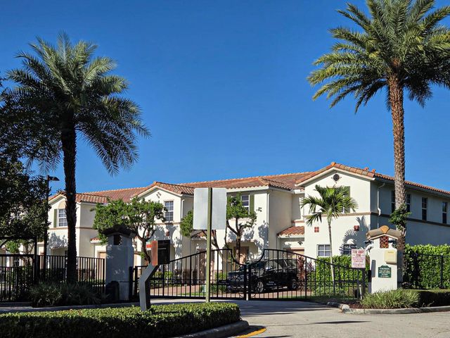 4679 TARA COVE Way, West Palm Beach, FL 33417