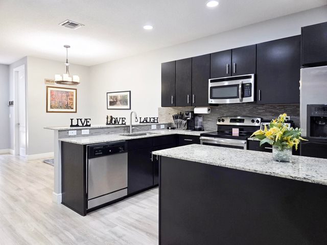 4679 TARA COVE Way, West Palm Beach, FL 33417