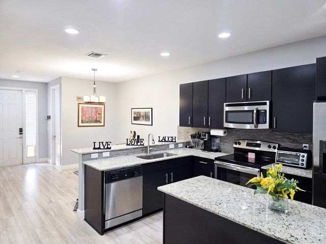 4679 TARA COVE Way, West Palm Beach, FL 33417