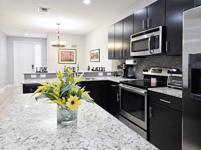4679 TARA COVE Way, West Palm Beach, FL 33417