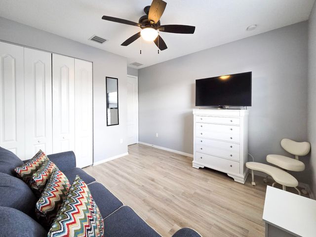 4679 TARA COVE Way, West Palm Beach, FL 33417