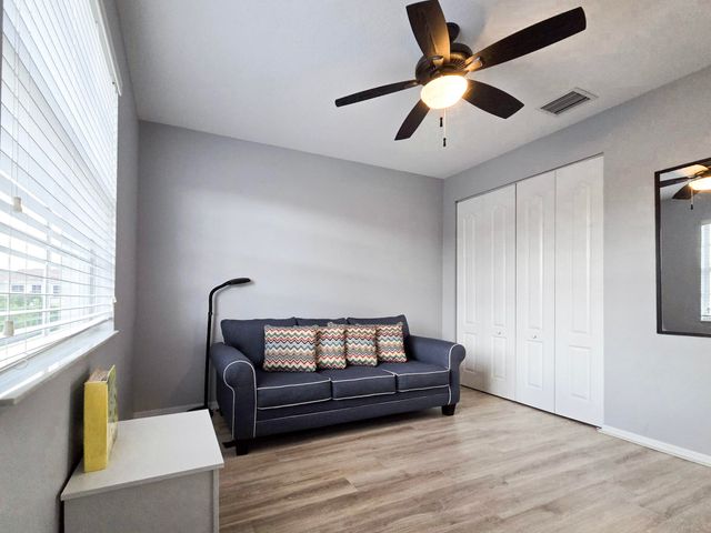 4679 TARA COVE Way, West Palm Beach, FL 33417