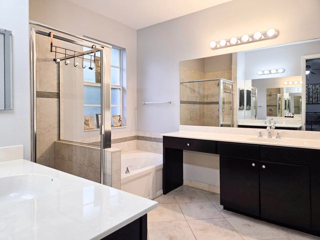 4679 TARA COVE Way, West Palm Beach, FL 33417