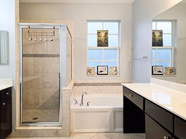 4679 TARA COVE Way, West Palm Beach, FL 33417