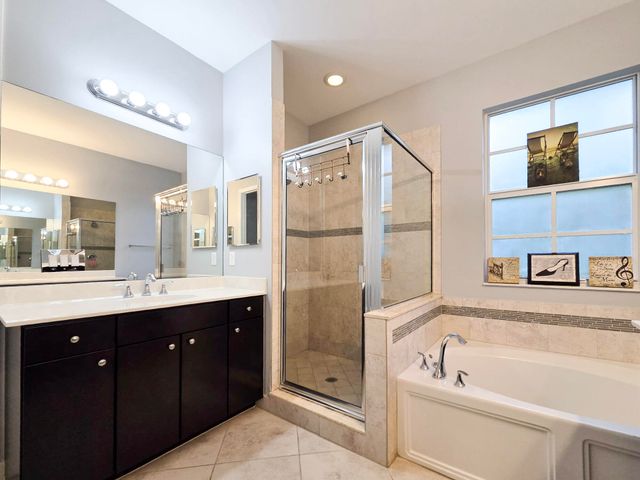 4679 TARA COVE Way, West Palm Beach, FL 33417