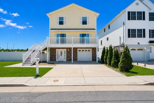 916 2nd Street, Union Beach, NJ 07735