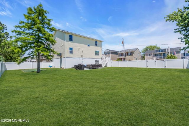 916 2nd Street, Union Beach, NJ 07735