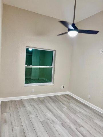 1040 17th Street A, West Palm Beach, FL 33407