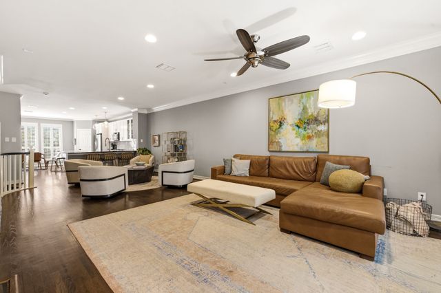 3427 Howell Street, Dallas, TX 75204
