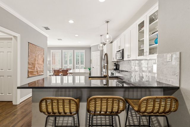 3427 Howell Street, Dallas, TX 75204