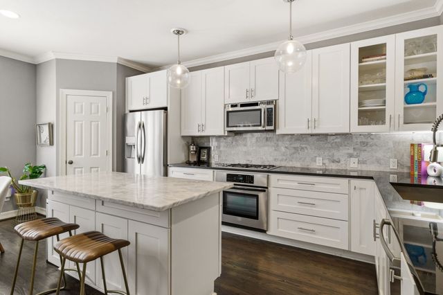 3427 Howell Street, Dallas, TX 75204