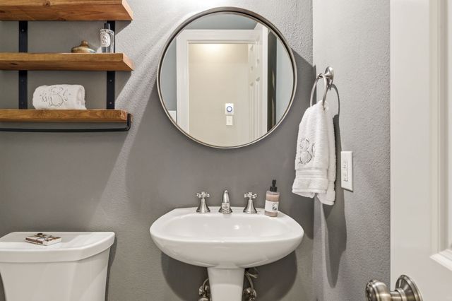 3427 Howell Street, Dallas, TX 75204