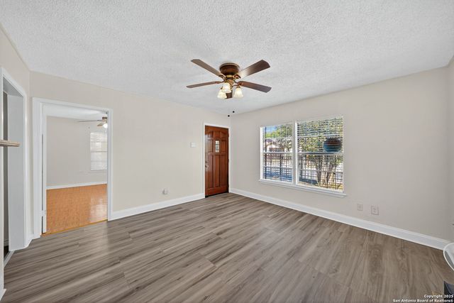 254 Bank, San Antonio, TX 78204