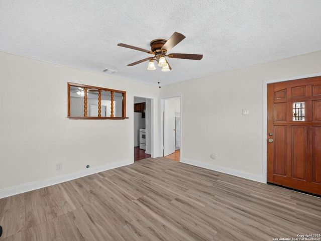 254 Bank, San Antonio, TX 78204