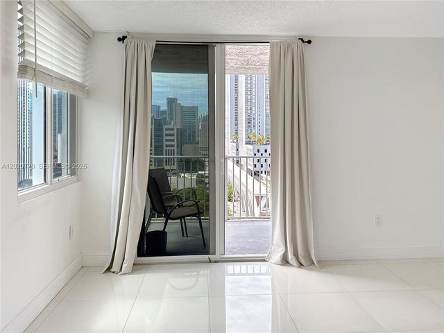 850 N Miami Ave W-1903, Miami, FL 33136